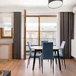 Appartement Wola Karolkowa Superior By Bookinghost *