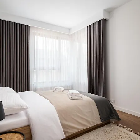 Wola Karolkowa Superior By Bookinghost Appartement *